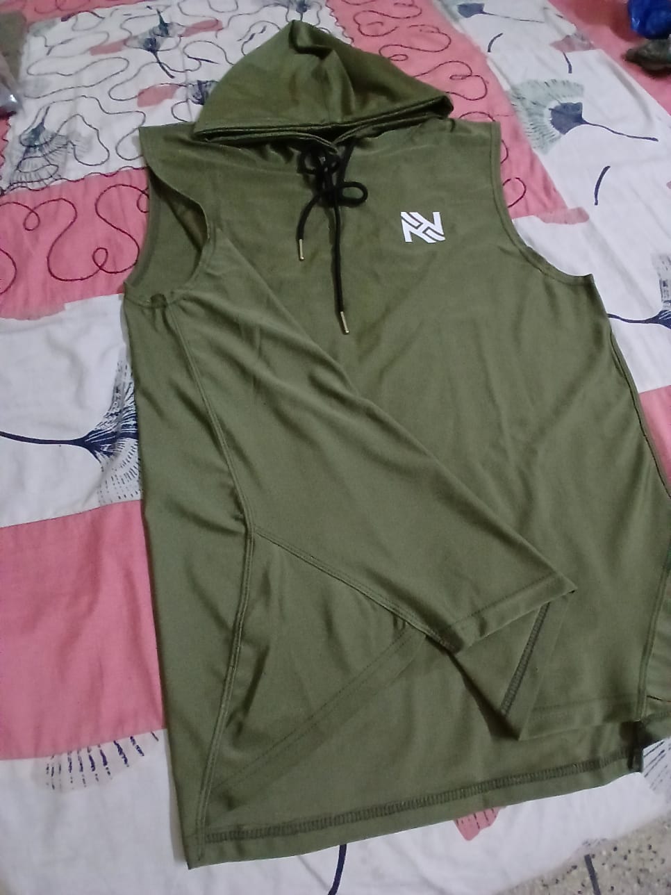 Sleeveless Hoody